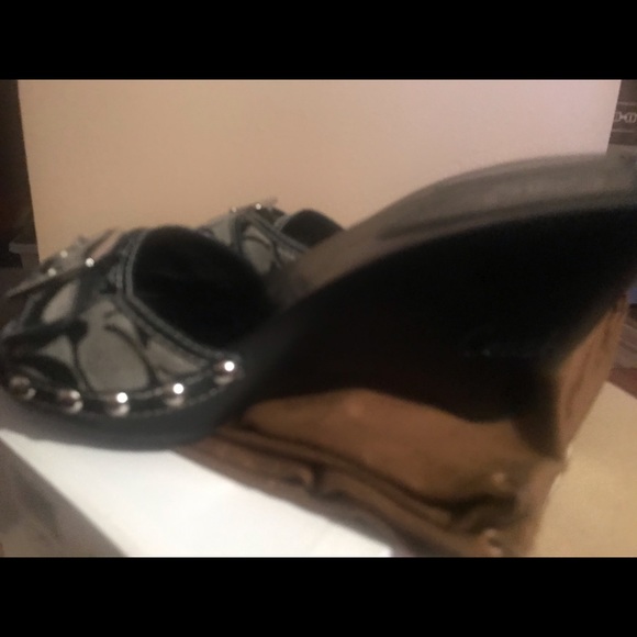 Authentic Coach Buckle Heels - Picture 2 of 5